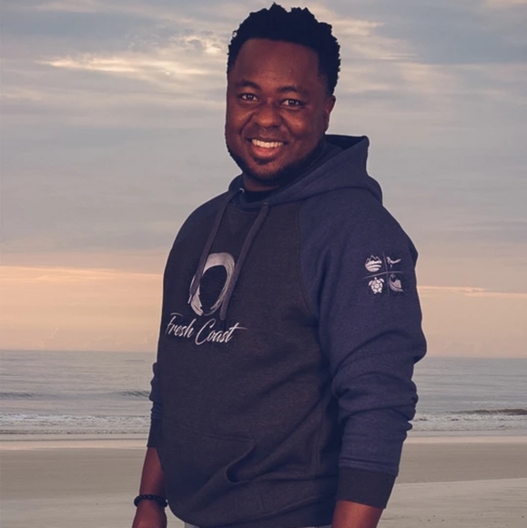 Meet your Posher, Adam - Picture 8 of 8